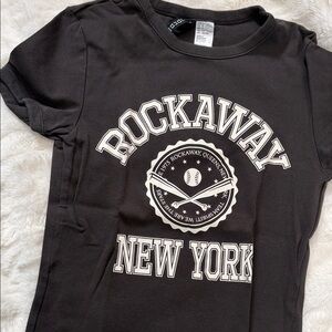 H&M Rockaway NEW YORK Baby Tee